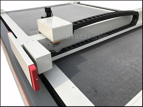 oscillating knife cutting machine for paperboard.jpg
